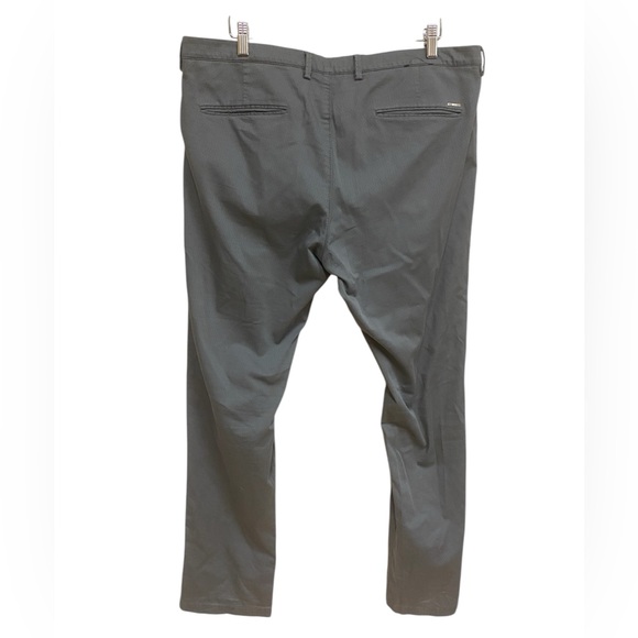 Boss Hugo Boss Men’s Straight Leg Textured Gray Dress Pants Size 40 - Picture 2 of 6